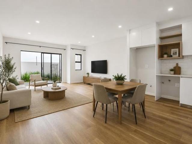 Townhouse for sale in Cape Town, Western Cape