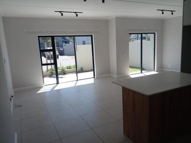Townhouse for rent in Cape Town, City of Cape Town