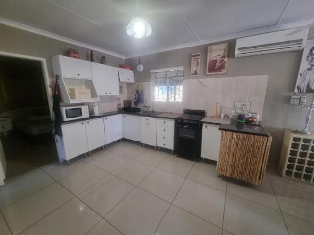 Townhouse for sale in Oranjeville, Free State