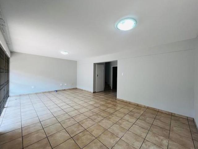 Townhouse for sale in Sasolburg, Metsimaholo Local Municipality