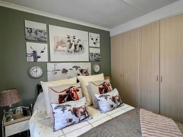 Townhouse for sale in Oranjeville, Free State
