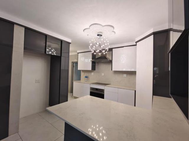 Townhouse for sale in Scottburgh, uMdoni Local Municipality