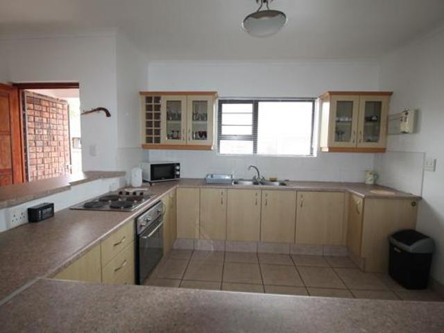 Townhouse for sale in Bushmans River Mouth, Eastern Cape