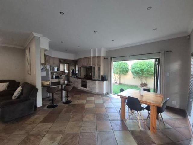 Townhouse for sale in Gert Sibande, Mpumalanga