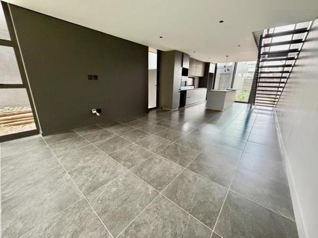 Townhouse for sale in Princess Grant, Kwazulu-natal