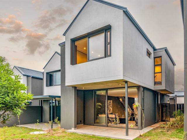 Townhouse for sale in Princess Grant, Kwazulu-natal