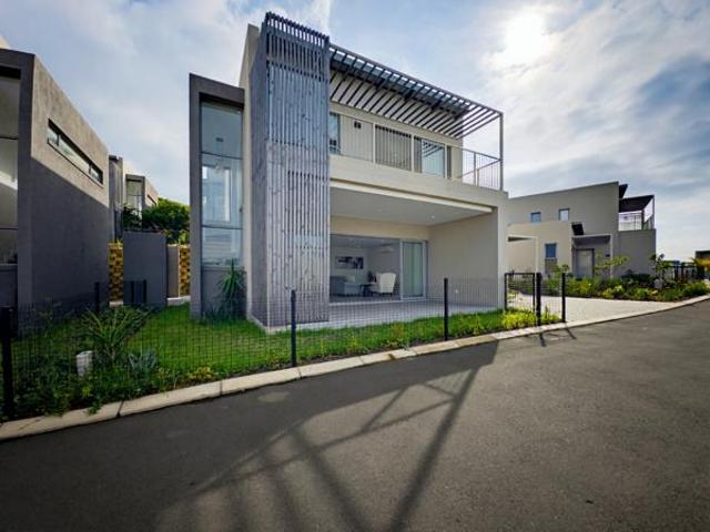 Townhouse for sale in Princess Grant, Kwazulu-natal