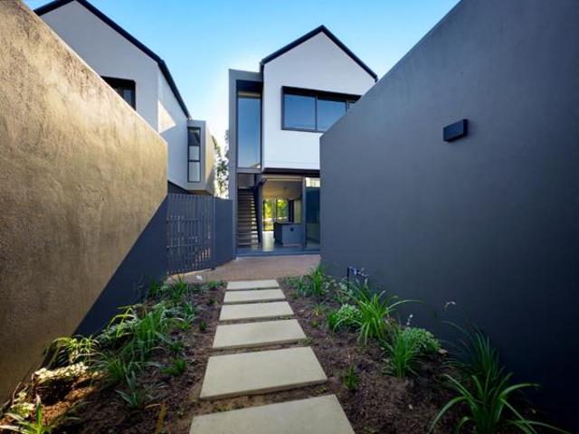 Townhouse for sale in Princess Grant, Kwazulu-natal