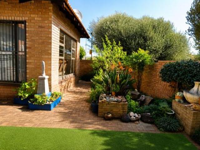 Townhouse for sale in Bloemfontein, Free State