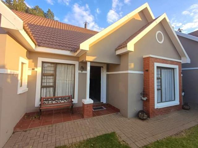 Townhouse for sale in Bloemfontein, Free State