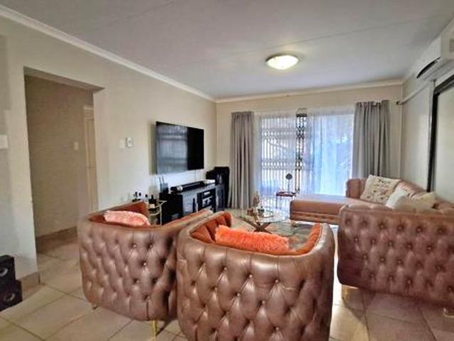 Townhouse for sale in Bloemfontein, Free State