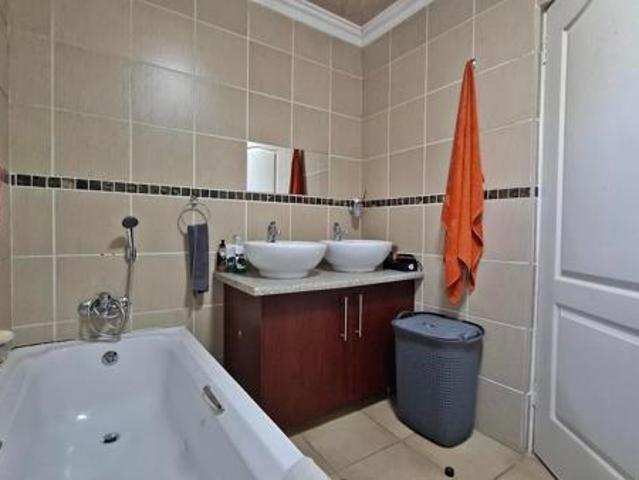 Townhouse for sale in Bloemfontein, Free State