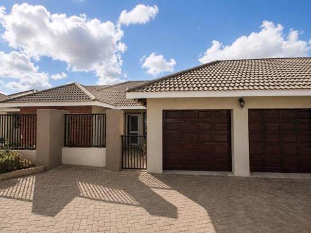Townhouse for sale in Bloemfontein, Free State