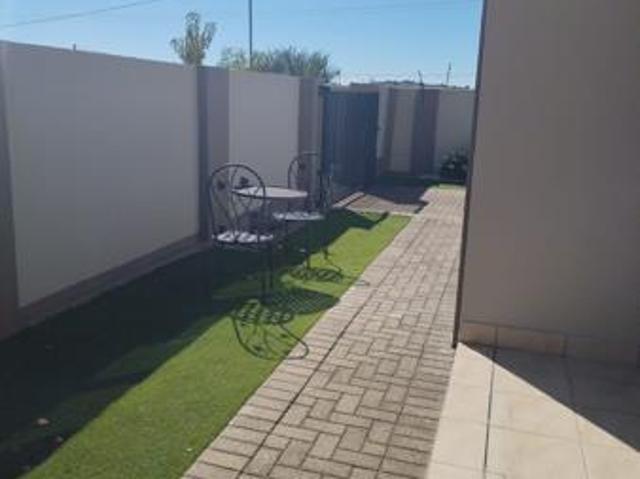 Townhouse for sale in Bloemfontein, Free State