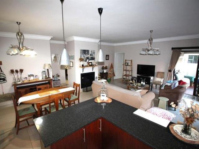 Townhouse for sale in Bloemfontein, Free State