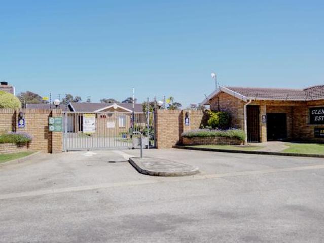 Townhouse for sale in Port Elizabeth, Eastern Cape