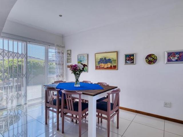 Townhouse for sale in Port Elizabeth, Eastern Cape