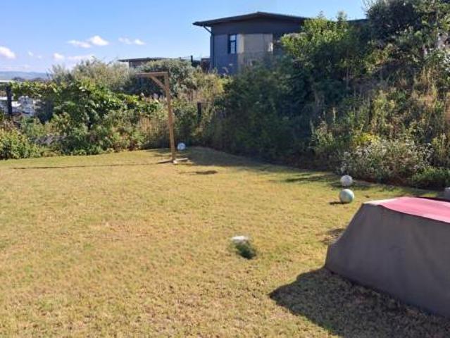 Townhouse for rent in Seaview, Kwazulu-natal