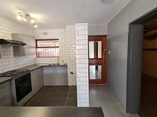 Townhouse for rent in Cape Town, Western Cape