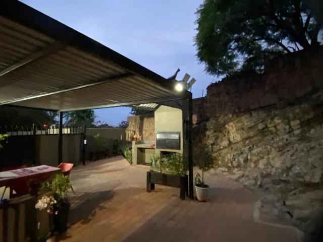 Townhouse for sale in Waterkloof, Gauteng