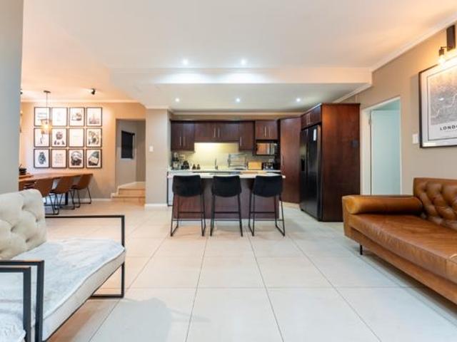 Townhouse for rent in Princess Grant, Kwazulu-natal