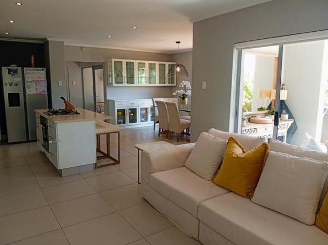 Townhouse for rent in Ballito, KwaDukuza Local Municipality