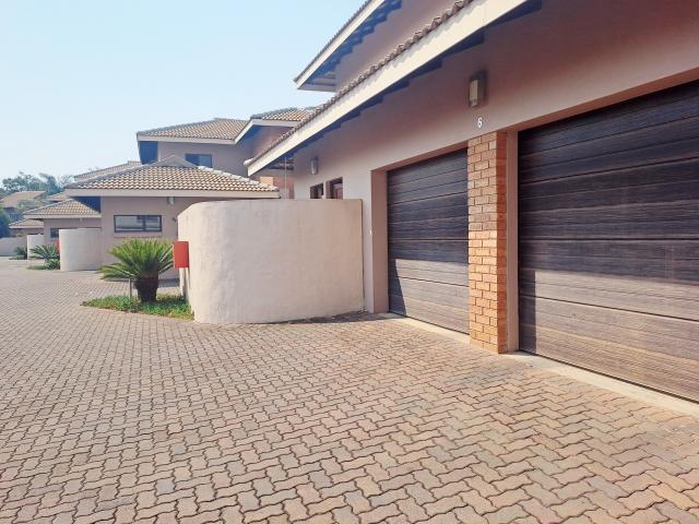 Townhouse for sale in Waterkloof, Gauteng