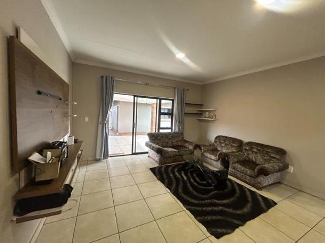 Townhouse for rent in Pretoria, City of Tshwane Metropolitan Municipality