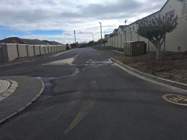 Townhouse for rent in Cape Town, Western Cape