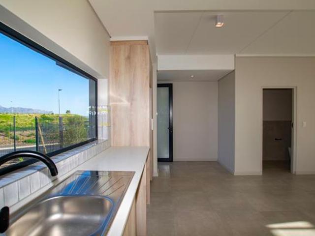 Townhouse for rent in Cape Town, Western Cape