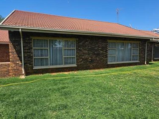 Townhouse for sale in Sedibeng, Gauteng