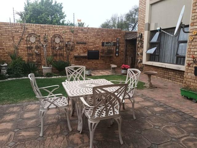 Townhouse for sale in Ekurhuleni, Gauteng
