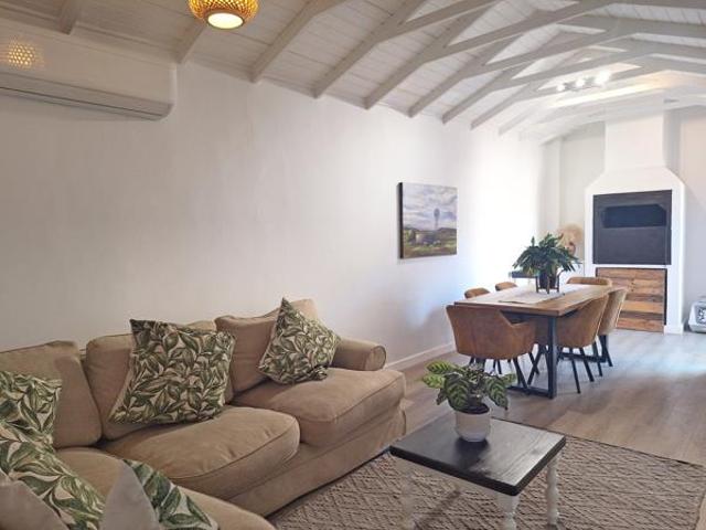 Townhouse for rent in Cape Town, Western Cape