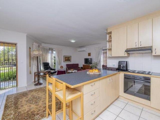 Townhouse for rent in Cape Town, Western Cape