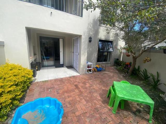 Townhouse for rent in Cape Town, Western Cape
