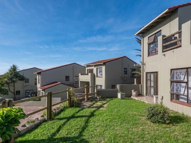 Townhouse for sale in Port Elizabeth, Eastern Cape