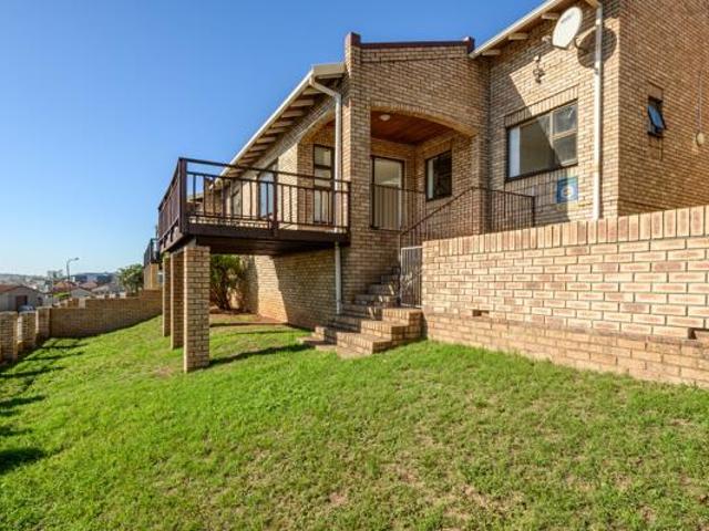 Townhouse for sale in Port Elizabeth, Eastern Cape