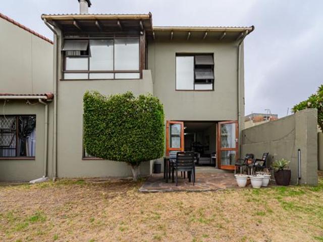 Townhouse for sale in Eastern Cape