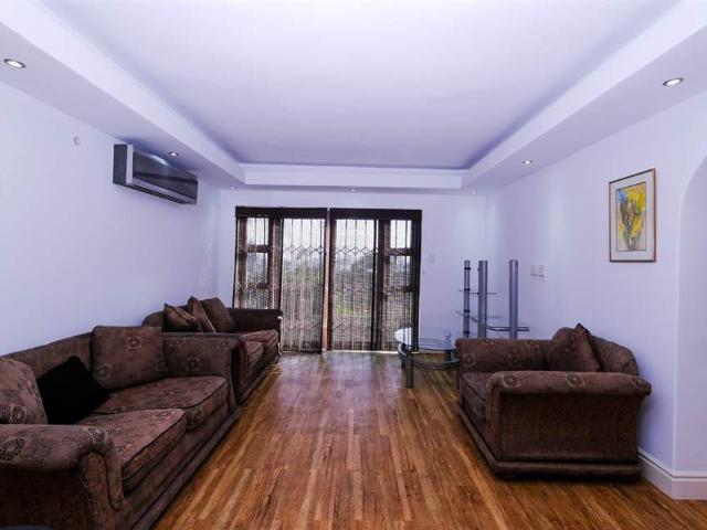 Townhouse for sale in Port Elizabeth, Eastern Cape