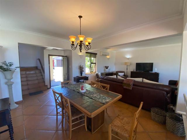 Townhouse for rent in Ugu District Municipality, Kwazulu-natal