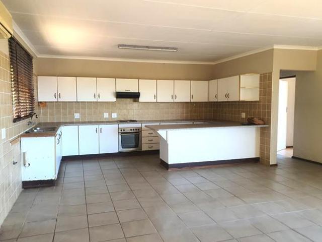 Townhouse for rent in Ugu District Municipality, Kwazulu-natal