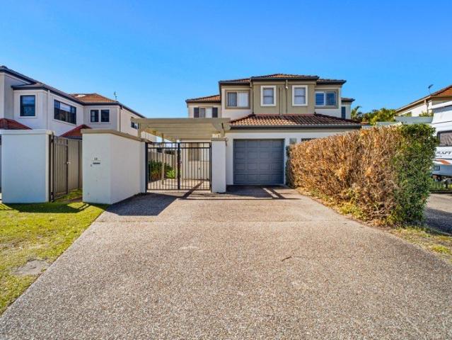 Townhouse for rent in Fernbrook, Queensland
