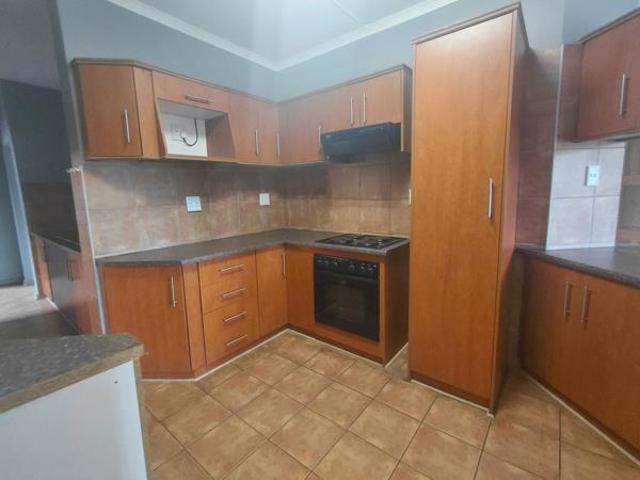 Townhouse for sale in Bloemfontein, Free State