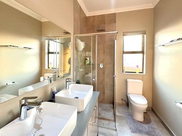 Townhouse for sale in Bloemfontein, Free State