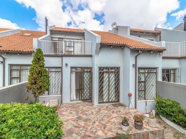 Townhouse for sale in Ekurhuleni, Gauteng
