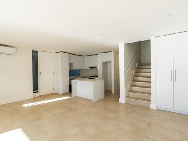 Townhouse for rent in Durbanville, Western Cape