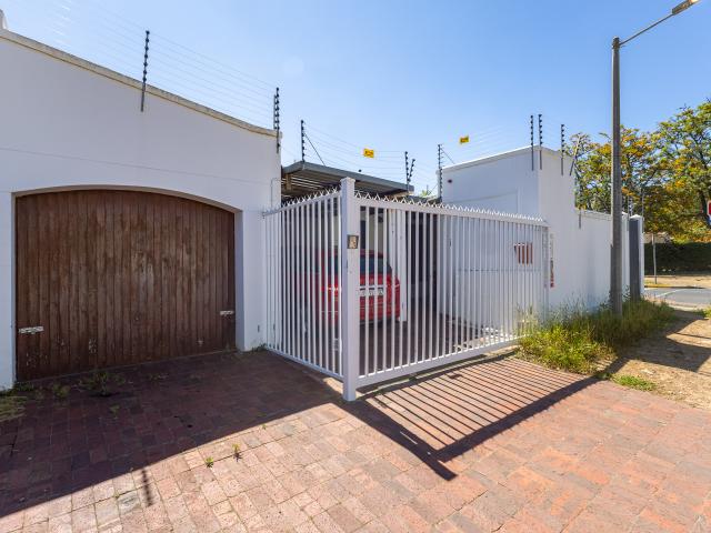 Townhouse for rent in Stellenbosch, Stellenbosch Local Municipality
