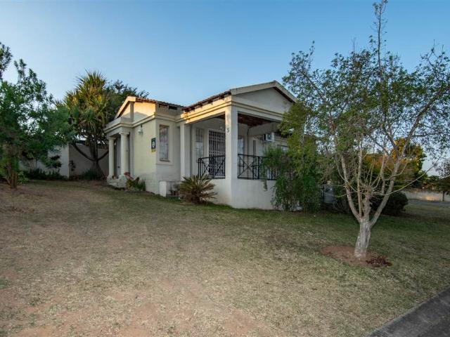 Townhouse for sale in Ehlanzeni, Mpumalanga