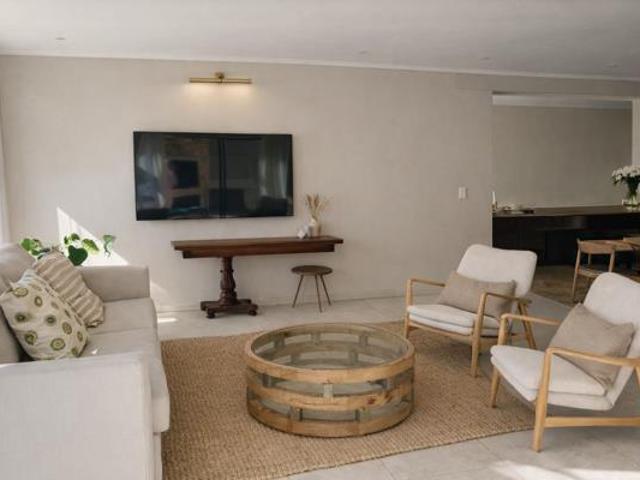 Townhouse for rent in Cape Town, Western Cape