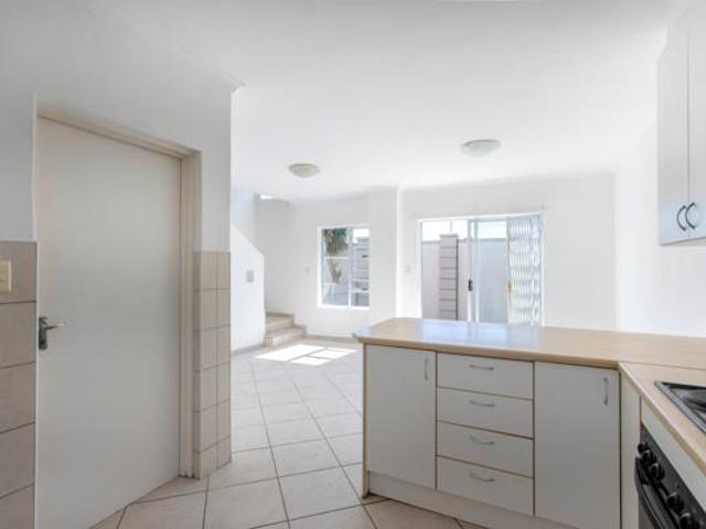 Townhouse for sale in Cape Town, Western Cape